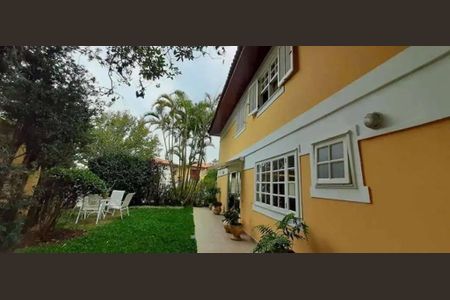 Casa à venda com 308m², 4 quartos e 4 vagas