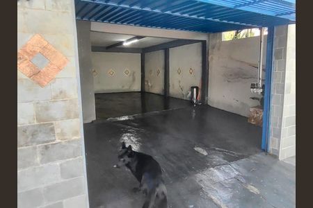 Casa à venda com 140m², 2 quartos e 3 vagas