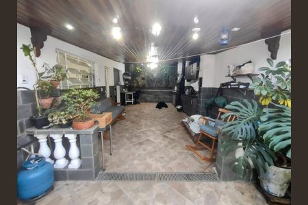 Casa à venda com 140m², 2 quartos e 3 vagas