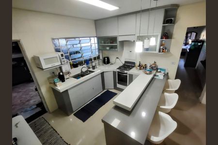 Casa à venda com 140m², 2 quartos e 3 vagas