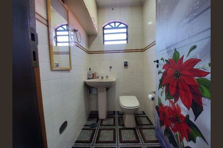 Casa à venda com 264m², 4 quartos e 5 vagas