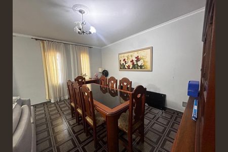 Casa à venda com 264m², 4 quartos e 5 vagas