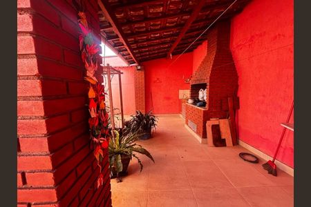 Casa à venda com 264m², 4 quartos e 5 vagas