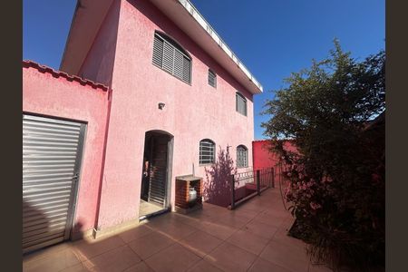 Casa à venda com 264m², 4 quartos e 5 vagas