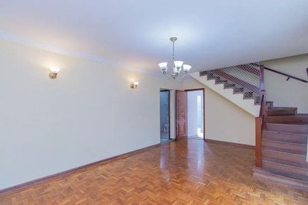 Casa à venda com 175m², 3 quartos e 4 vagas