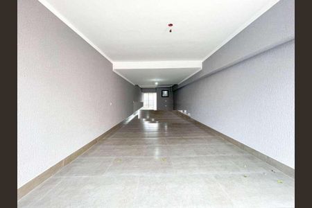 Casa à venda com 180m², 3 quartos e 4 vagas