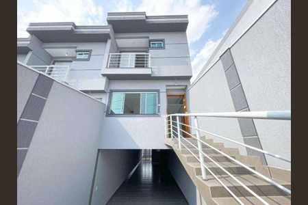 Casa à venda com 180m², 3 quartos e 4 vagas