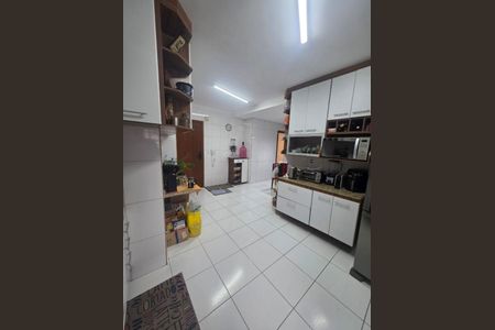 Apartamento à venda com 99m², 3 quartos e 3 vagas