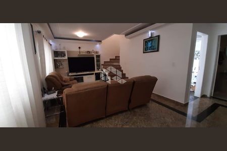 Casa à venda com 4 quartos, 260m² em Jardim Virginia Bianca, São Paulo
