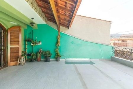 Casa à venda com 179m², 3 quartos e 2 vagas