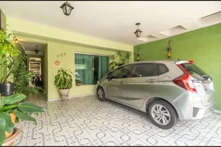 Casa à venda com 179m², 3 quartos e 2 vagas