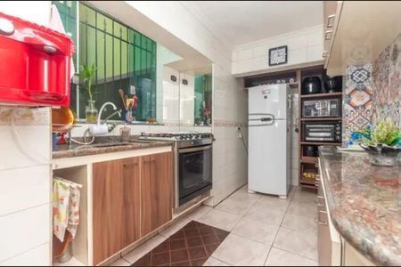 Casa à venda com 179m², 3 quartos e 2 vagas