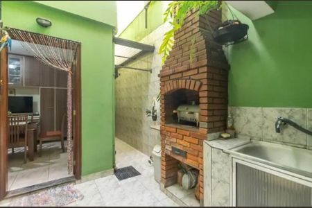 Casa à venda com 179m², 3 quartos e 2 vagas