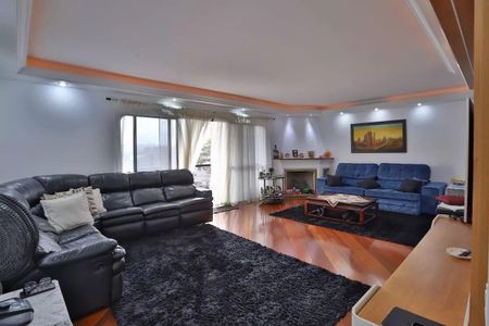 Apartamento à venda com 220m², 3 quartos e 3 vagas