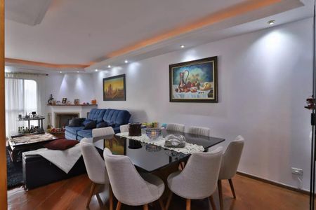 Apartamento à venda com 220m², 3 quartos e 3 vagas