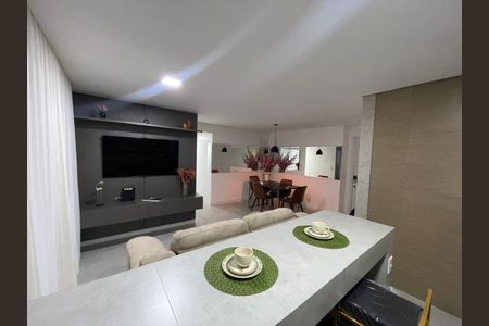 Apartamento para alugar com 80m², 2 quartos e 1 vaga
