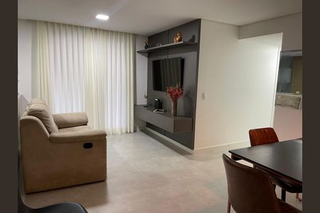 Apartamento para alugar com 80m², 2 quartos e 1 vaga