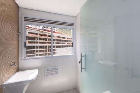 Apartamento para alugar com 80m², 2 quartos e 1 vaga