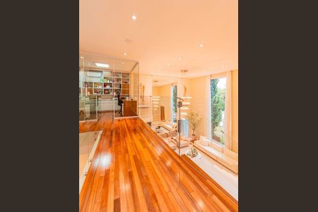 Casa à venda com 4 quartos, 420m² em Alphaville, Barueri