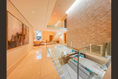 Casa à venda com 420m², 4 quartos e 4 vagas