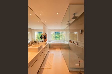 Casa à venda com 420m², 4 quartos e 4 vagas