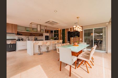 Casa à venda com 420m², 4 quartos e 4 vagas