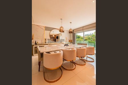 Casa à venda com 420m², 4 quartos e 4 vagas
