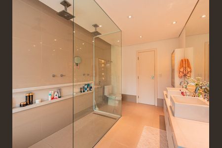 Casa à venda com 420m², 4 quartos e 4 vagas