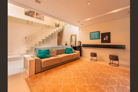 Casa à venda com 4 quartos, 420m² em Alphaville, Barueri