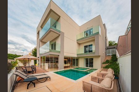 Casa à venda com 420m², 4 quartos e 4 vagas