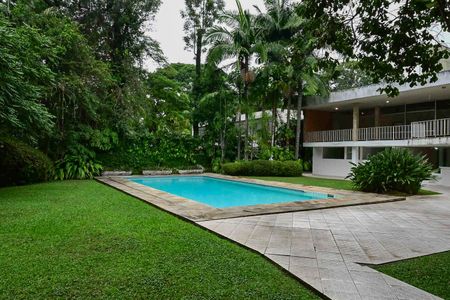 Casa para alugar com 850m², 4 quartos e 9 vagasPiscina