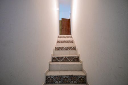 Casa para alugar com 850m², 4 quartos e 9 vagasEscada