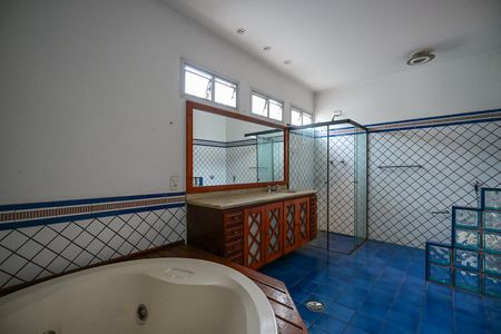 Casa para alugar com 850m², 4 quartos e 9 vagasBanheiro Suíte 1