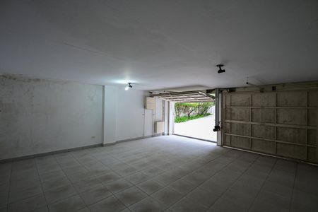 Casa para alugar com 850m², 4 quartos e 9 vagasGaragem