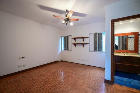 Casa para alugar com 850m², 4 quartos e 9 vagasSuíte 2