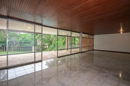 Casa para alugar com 850m², 4 quartos e 9 vagasSala