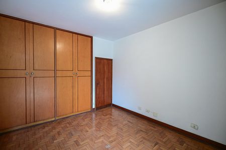 Casa para alugar com 850m², 4 quartos e 9 vagasQuarto 1
