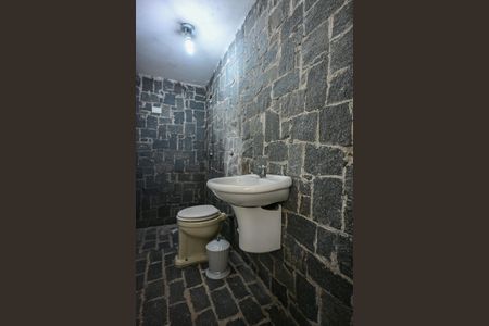 Casa para alugar com 850m², 4 quartos e 9 vagasLavabo 2