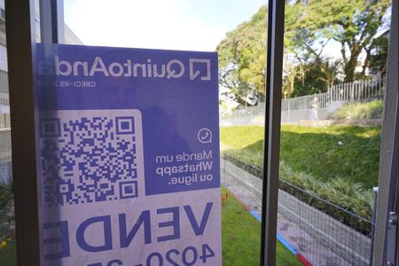Apartamento à venda com 52m², 2 quartos e sem vaga Apartamento à venda com 52m², 2 quartos e sem vagaPlaquinha