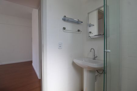Banheiro de apartamento para alugar com 1 quarto, 35m² em Indianópolis, São Paulo
