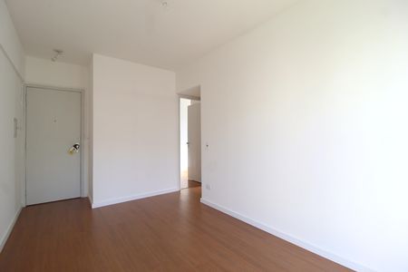 Sala de apartamento para alugar com 1 quarto, 35m² em Indianópolis, São Paulo