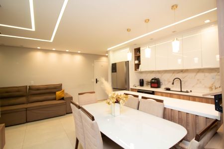 Apartamento para alugar com 90m², 3 quartos e 2 vagas Apartamento para alugar com 90m², 3 quartos e 2 vagasSala