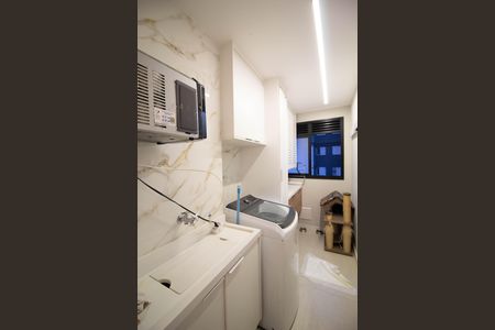 Apartamento para alugar com 90m², 3 quartos e 2 vagas Apartamento para alugar com 90m², 3 quartos e 2 vagasÁrea de Serviço