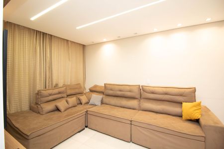 Sala de apartamento para alugar com 3 quartos, 90m² em Vila Augusta, Guarulhos