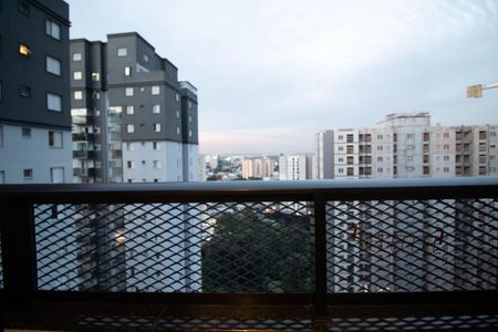 Apartamento para alugar com 90m², 3 quartos e 2 vagas Apartamento para alugar com 90m², 3 quartos e 2 vagasVista - Varanda - Quarto 3 - Suíte