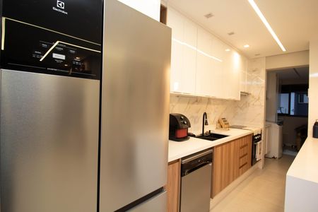 Apartamento para alugar com 90m², 3 quartos e 2 vagas Apartamento para alugar com 90m², 3 quartos e 2 vagasCozinha - Armários
