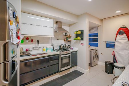 Apartamento à venda com 64m², 2 quartos e sem vagaCozinha