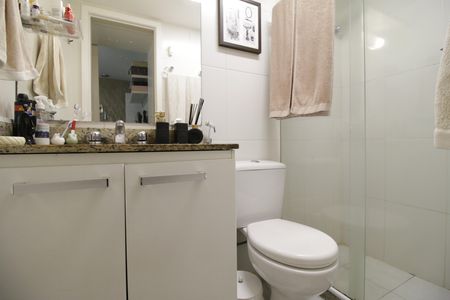 Apartamento à venda com 69m², 2 quartos e 1 vagaBanheiro da Suíte 2