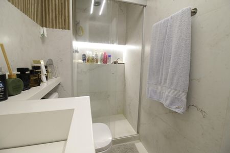 Apartamento à venda com 69m², 2 quartos e 1 vagaBanheiro 
