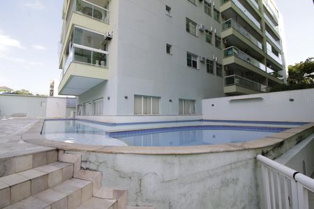 Apartamento à venda com 69m², 2 quartos e 1 vagaÁrea comum - Piscina